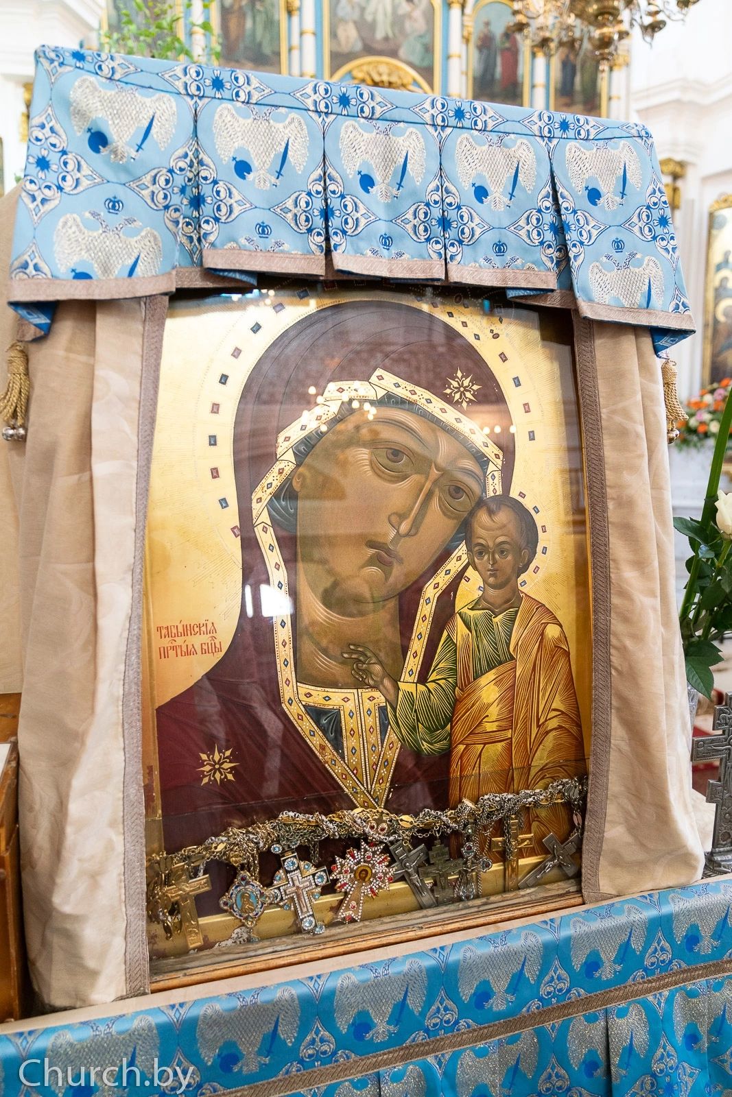 В храм прибывает чудотворная икона Божией матери «Табынская»