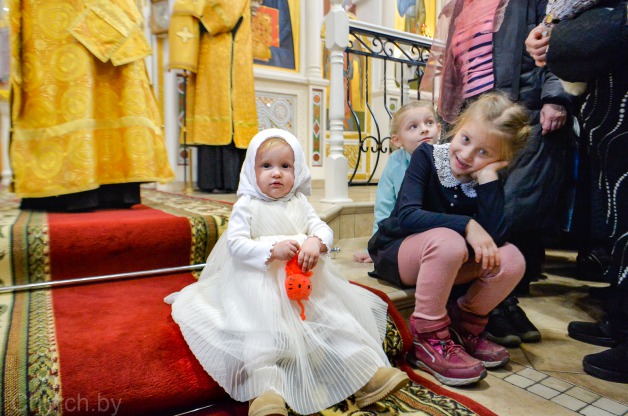 Митрополит Вениамин возглавил престольное торжество храма апостола Андрея Первозванного в Минске